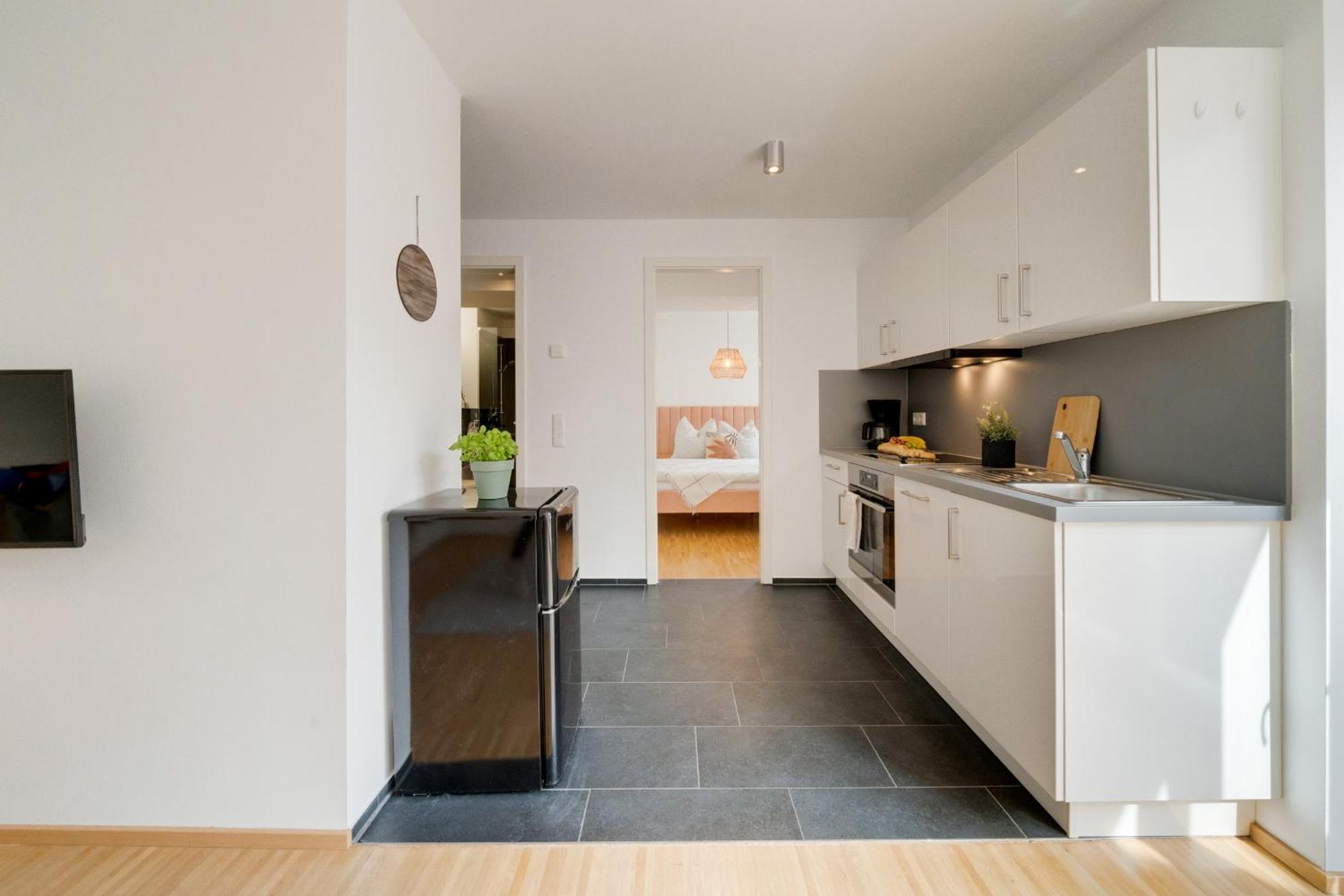 Altstadt Apartment 2 Zimmer Am Weibermarkt 罗伊特林根 外观 照片