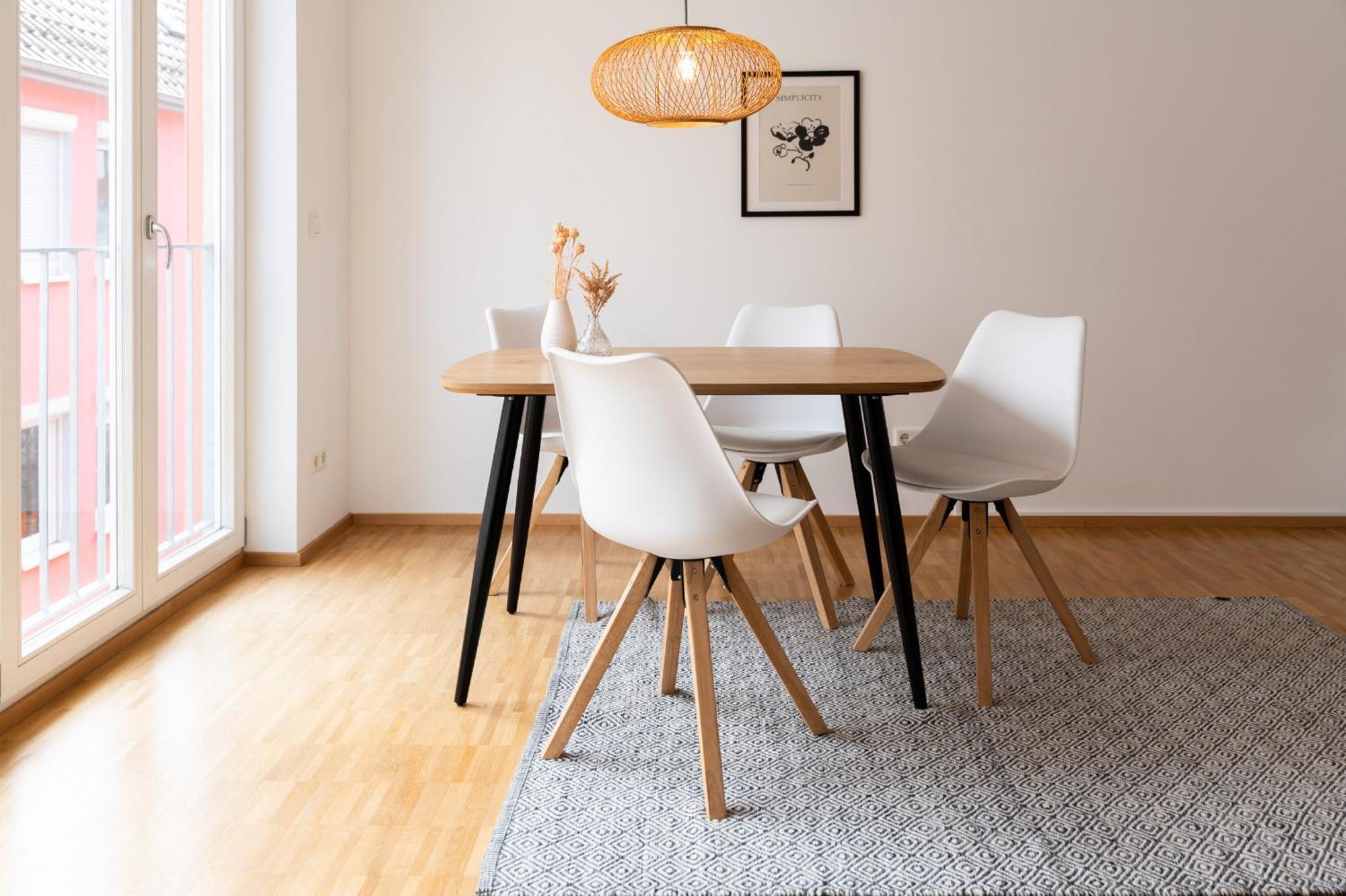 Altstadt Apartment 2 Zimmer Am Weibermarkt 罗伊特林根 外观 照片